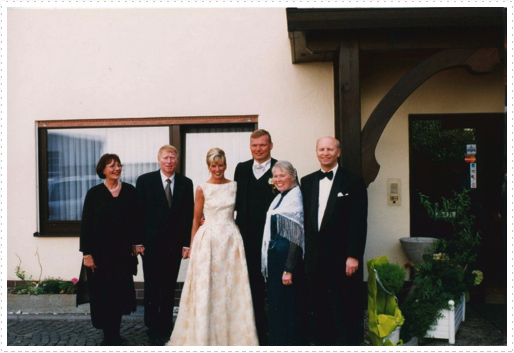 Mr. and Mrs. Reichardt and their parents Mr. and Mrs. Reichardt and their parents